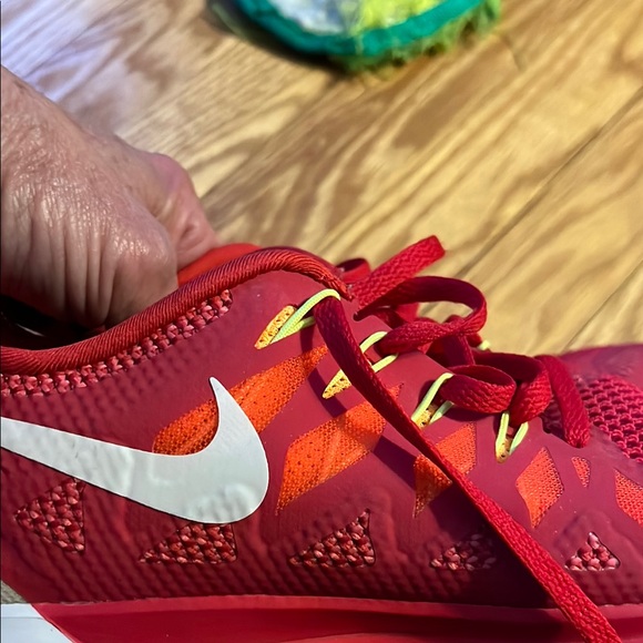 Nike Red and White Women's Sneakers - Picture 6 of 9